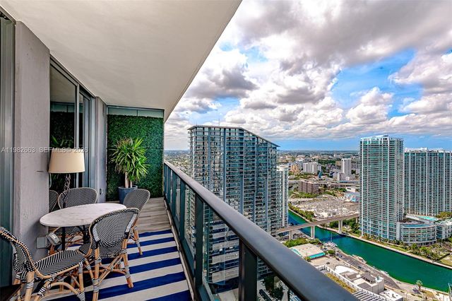 801 S Miami Ave 4508, Miami, FL 33130