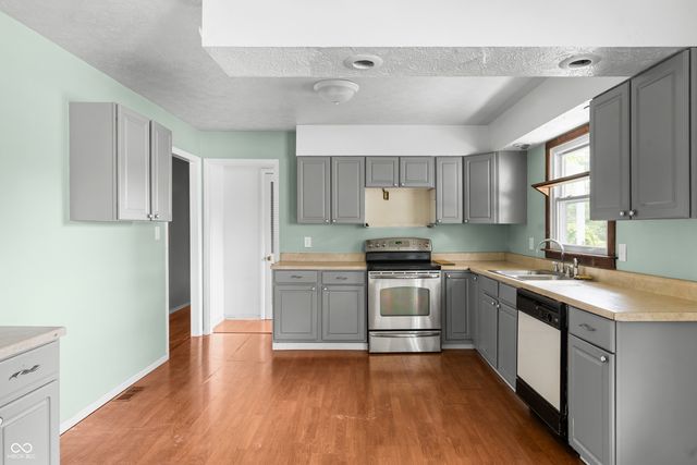 1647 N County Road 425 E, Avon, IN 46123