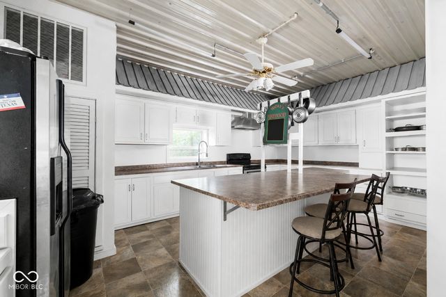 1647 N County Road 425 E, Avon, IN 46123