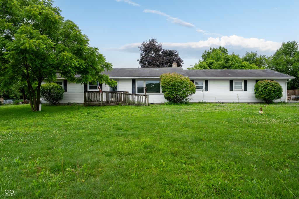 1647 N County Road 425 E, Avon, IN 46123
