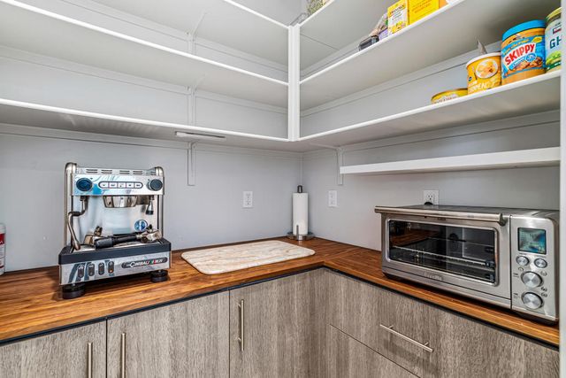 181 Vibe Way, Palm Springs, CA 92262