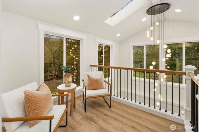 32922 SE Kuzak Road, Enumclaw, WA 98022