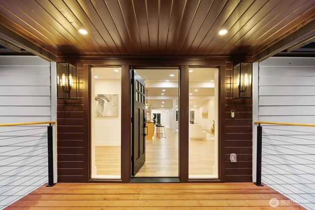 32922 SE Kuzak Road, Enumclaw, WA 98022