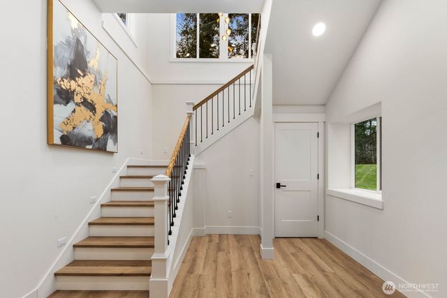 32922 SE Kuzak Road, Enumclaw, WA 98022