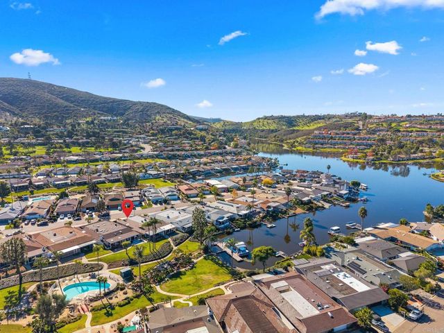 1446 La Linda Drive, San Marcos, CA 92078