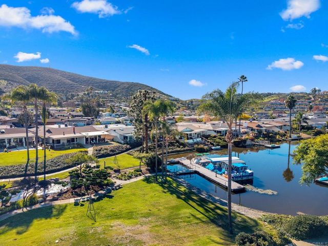 1446 La Linda Drive, San Marcos, CA 92078