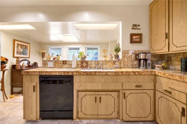 13922 Cohasset Street, Van Nuys, CA 91405