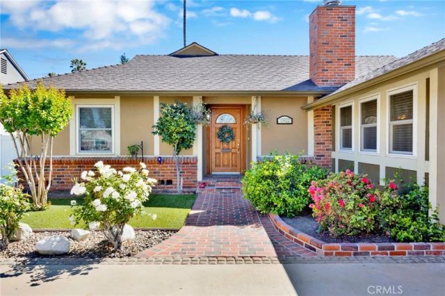 13922 Cohasset Street, Van Nuys, CA 91405