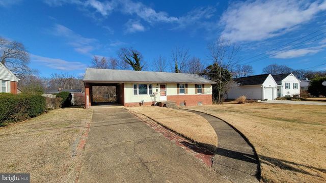 10914 WOODHAVEN DR, Fairfax, VA 22030