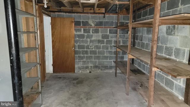 10914 WOODHAVEN DR, Fairfax, VA 22030