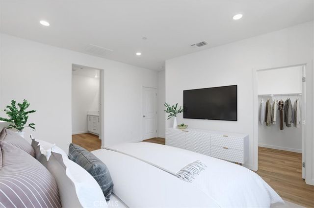 27323 Seven Oaks Lane, Valencia, CA 91381