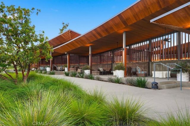 27323 Seven Oaks Lane, Valencia, CA 91381