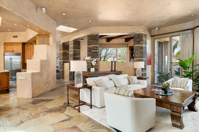 10626 E PALO BREA Drive, Scottsdale, AZ 85262