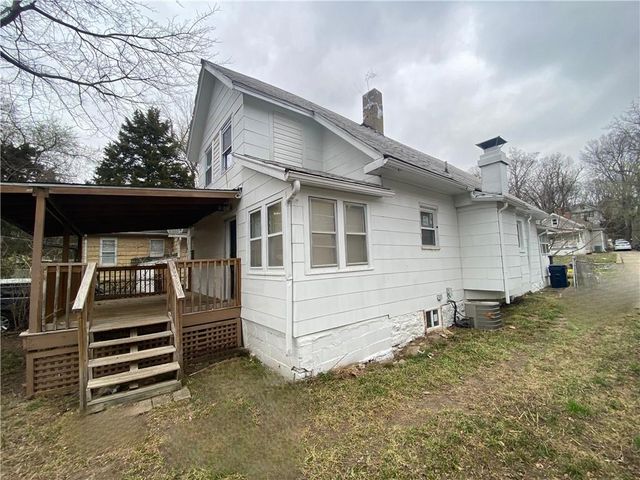 4210 Park Avenue, Kansas City, MO 64130