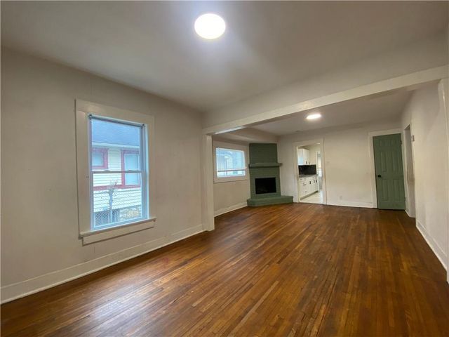 4210 Park Avenue, Kansas City, MO 64130