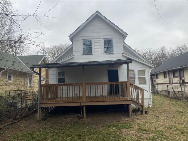 4210 Park Avenue, Kansas City, MO 64130