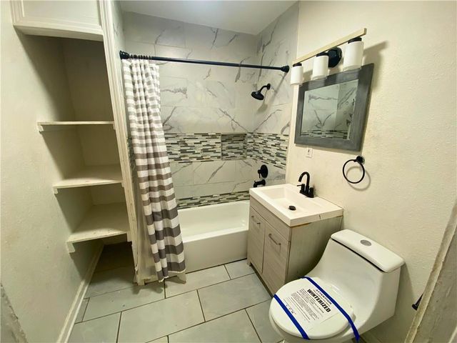 4210 Park Avenue, Kansas City, MO 64130