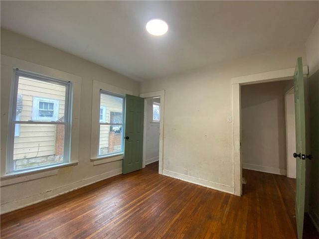 4210 Park Avenue, Kansas City, MO 64130