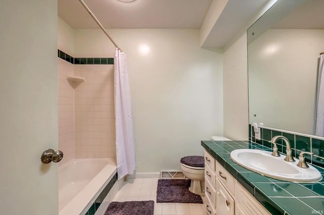 1325 E Elliston Drive, Bloomington, IN 47401