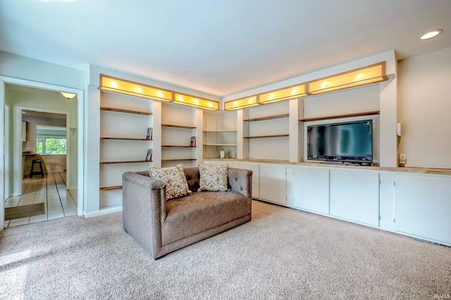 1325 E Elliston Drive, Bloomington, IN 47401