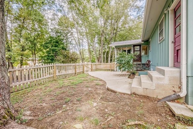 1325 E Elliston Drive, Bloomington, IN 47401