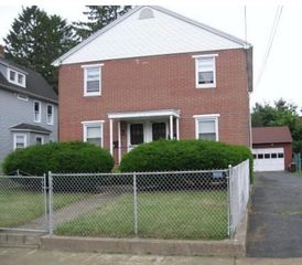 17-19 Dexter St, Holyoke, MA 01040