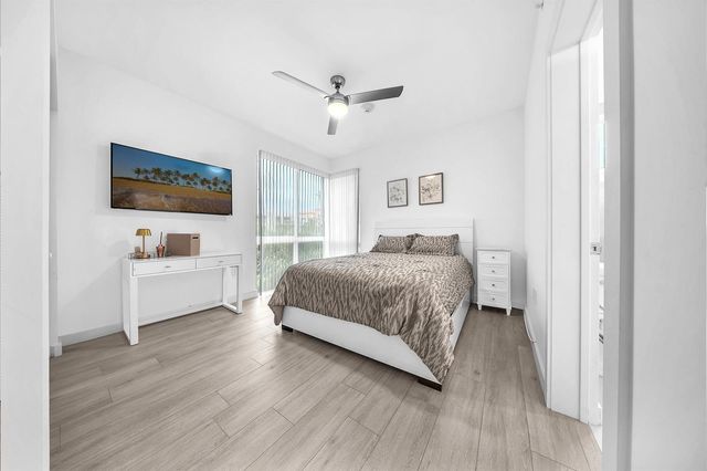 51 SE 19th Avenue 303, Deerfield Beach, FL 33441