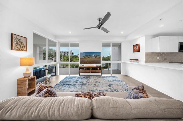51 SE 19th Avenue 303, Deerfield Beach, FL 33441