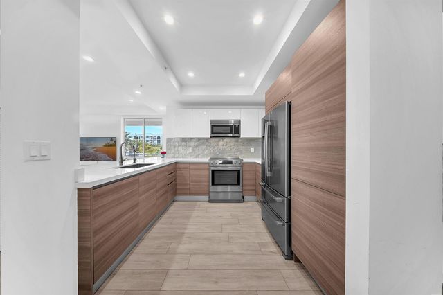 51 SE 19th Avenue 303, Deerfield Beach, FL 33441