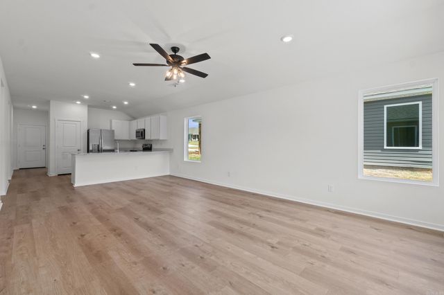 8033 Chesapeake Trail, Bauxite, AR 72011