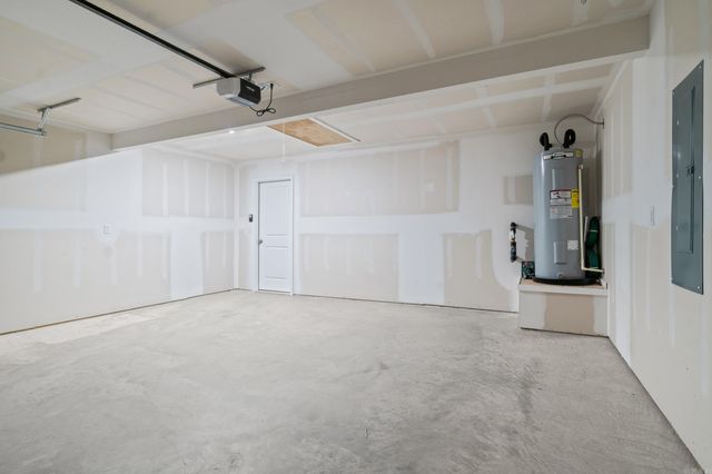 8033 Chesapeake Trail, Bauxite, AR 72011