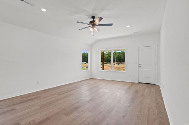 8033 Chesapeake Trail, Bauxite, AR 72011