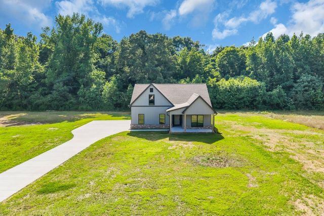 2728 Bains Rd, Hillsboro, TN 37342