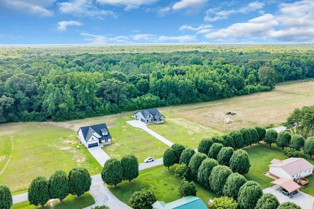2728 Bains Rd, Hillsboro, TN 37342