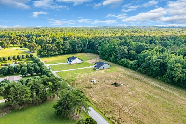 2728 Bains Rd, Hillsboro, TN 37342