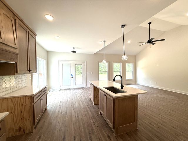2728 Bains Rd, Hillsboro, TN 37342