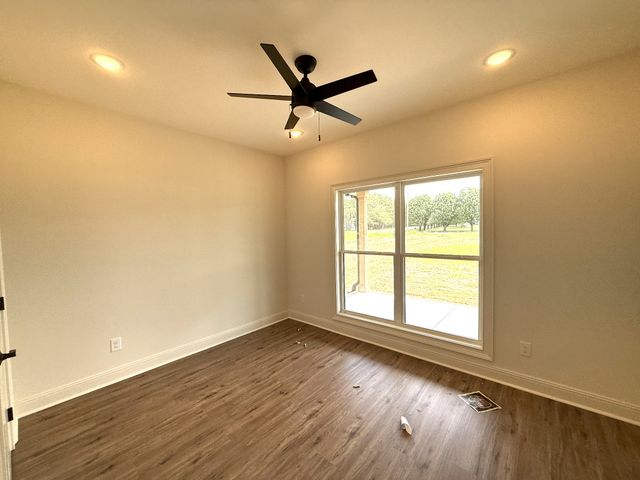 2728 Bains Rd, Hillsboro, TN 37342