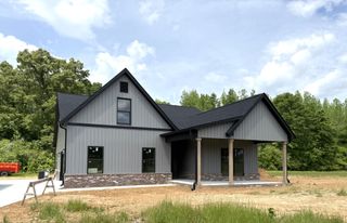 2728 Bains Rd, Hillsboro, TN 37342