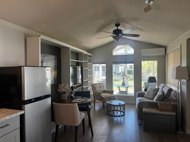 84136 Ave 44 83, Indio, CA 92203
