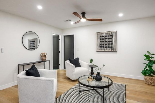 5777 Desert View Dr 358-381-14-00, La Jolla, CA 92037