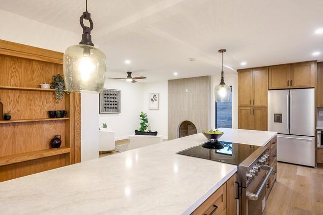 5777 Desert View Dr 358-381-14-00, La Jolla, CA 92037