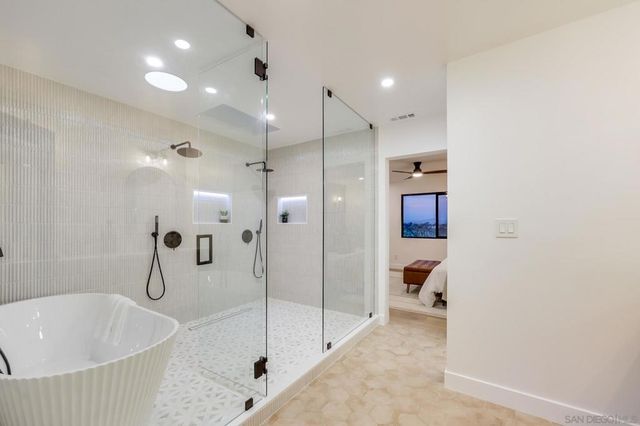 5777 Desert View Dr 358-381-14-00, La Jolla, CA 92037