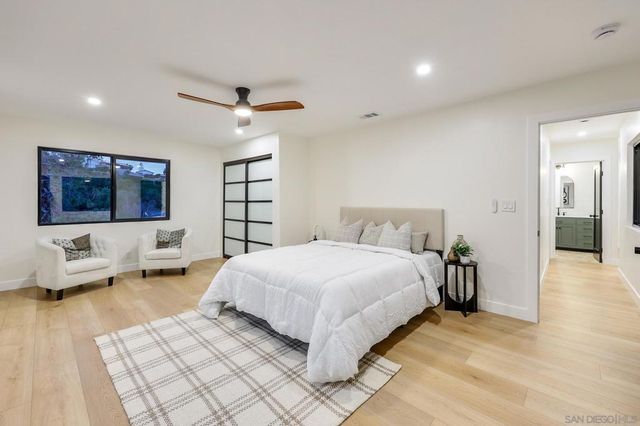 5777 Desert View Dr 358-381-14-00, La Jolla, CA 92037