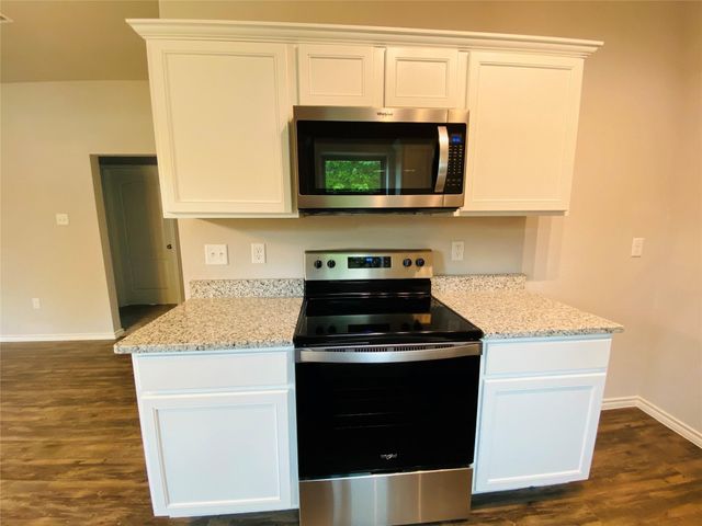 100 Seay Street, Quinlan, TX 75474