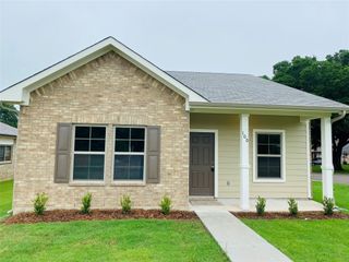 100 Seay Street, Quinlan, TX 75474