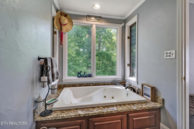 285 Timberline Drive, Kingston, TN 37763