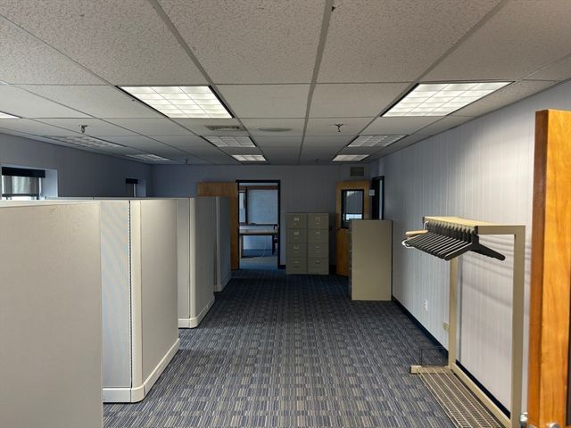 28 Osprey Rd, Saugus, MA 01906