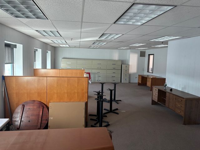 28 Osprey Rd, Saugus, MA 01906