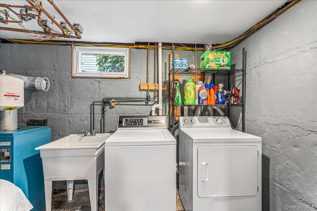 24 Walden Avenue, Jericho, NY 11753