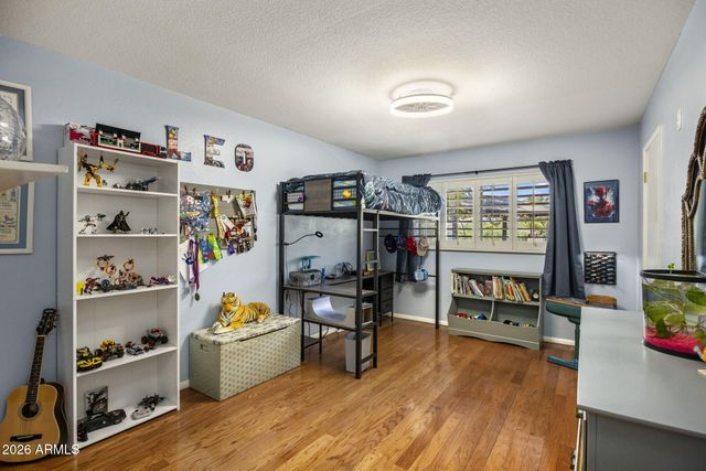 52 W THUNDERBIRD Road, Phoenix, AZ 85023